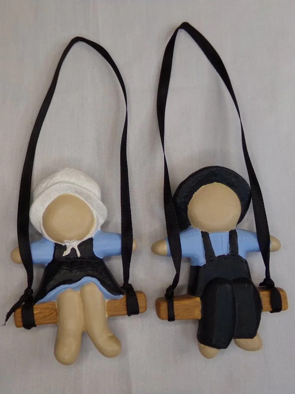 N/A amish hanging
